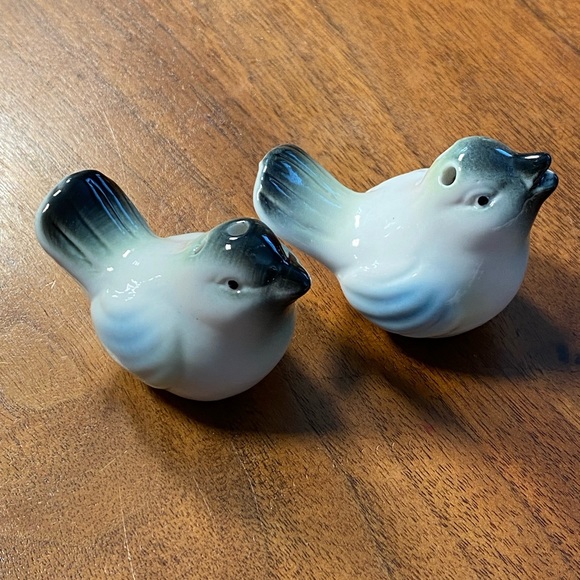 Birds Salt and Pepper Shakers - Picture 3 of 5